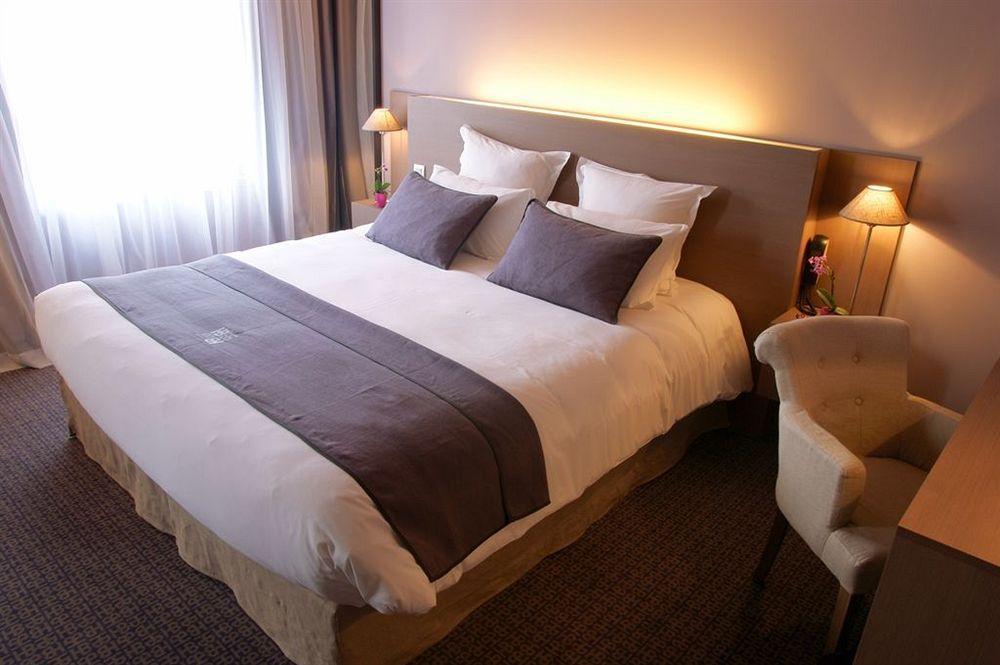 Best Western Hotel De La Breche Niort Eksteriør bilde