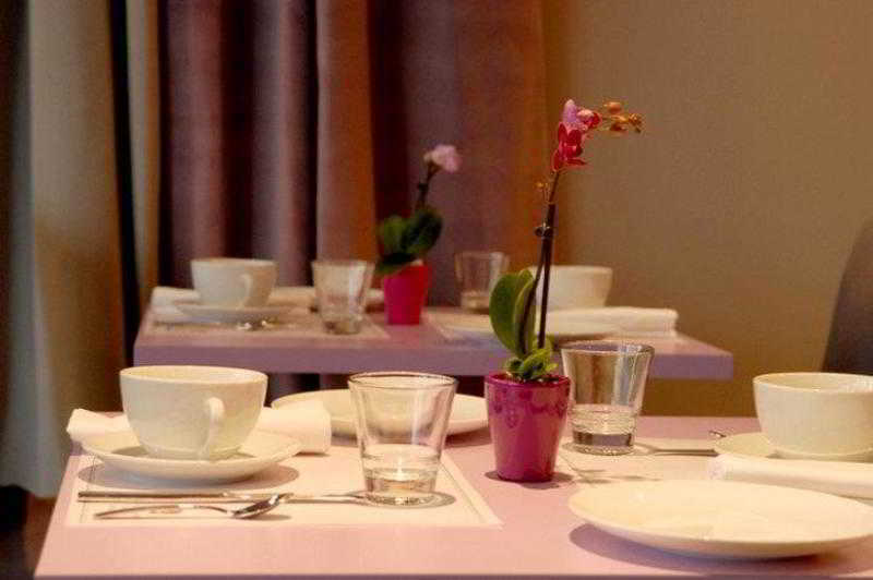 Best Western Hotel De La Breche Niort Restaurant bilde