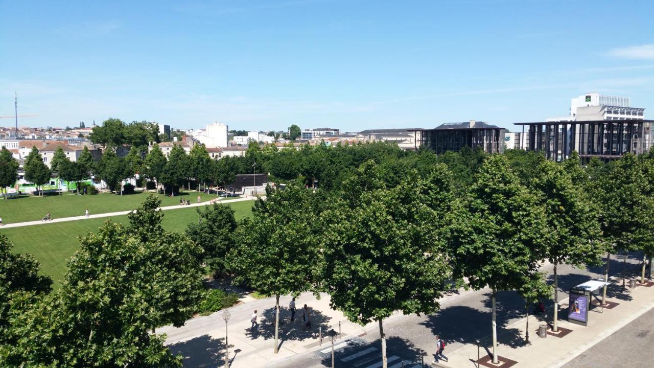Best Western Hotel De La Breche Niort Eksteriør bilde
